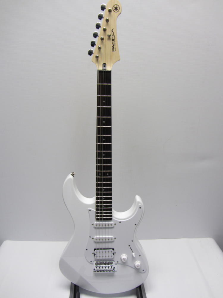 yamaha pacifica white